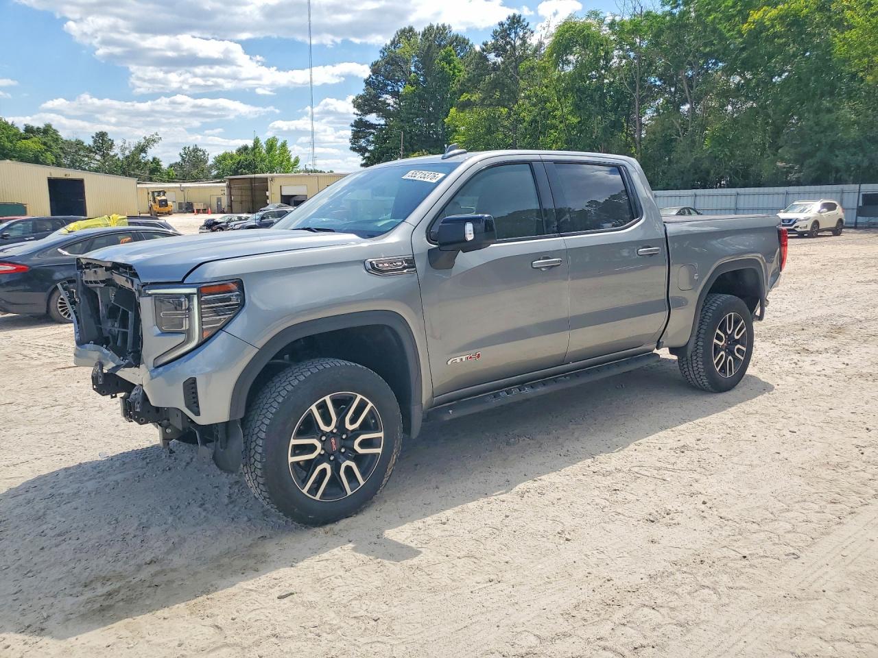 Salvage GMC Sierra Image