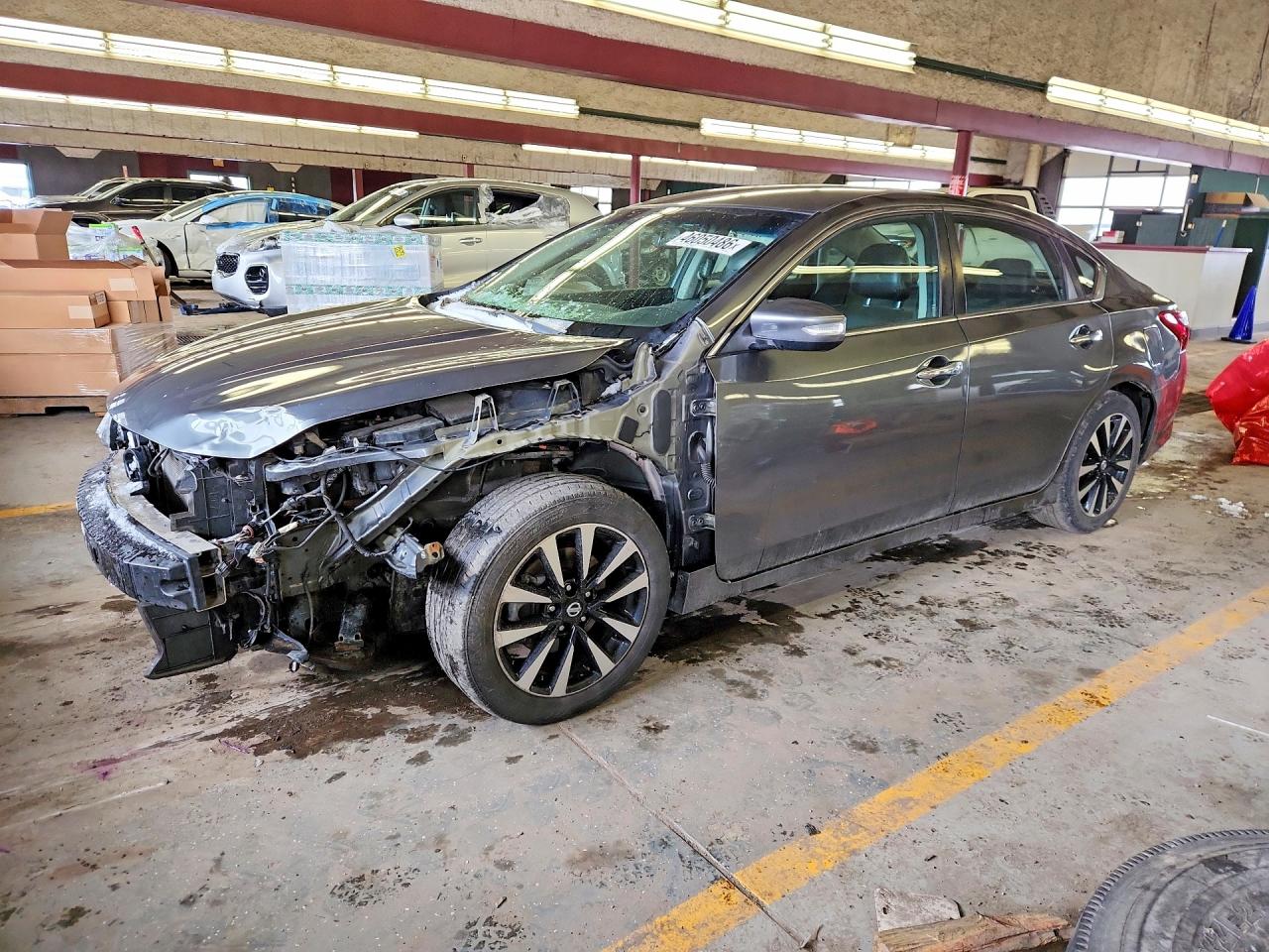 Salvage Nissan Altima Image