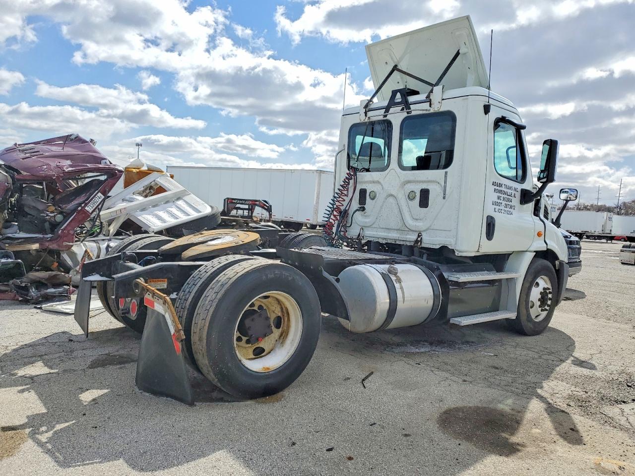 Freightliner Cascadia 113