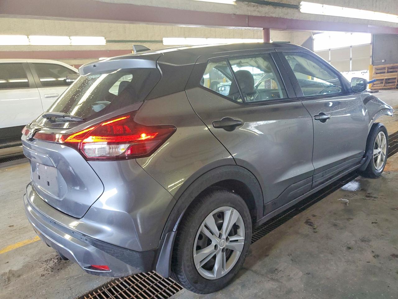 Nissan Kicks S