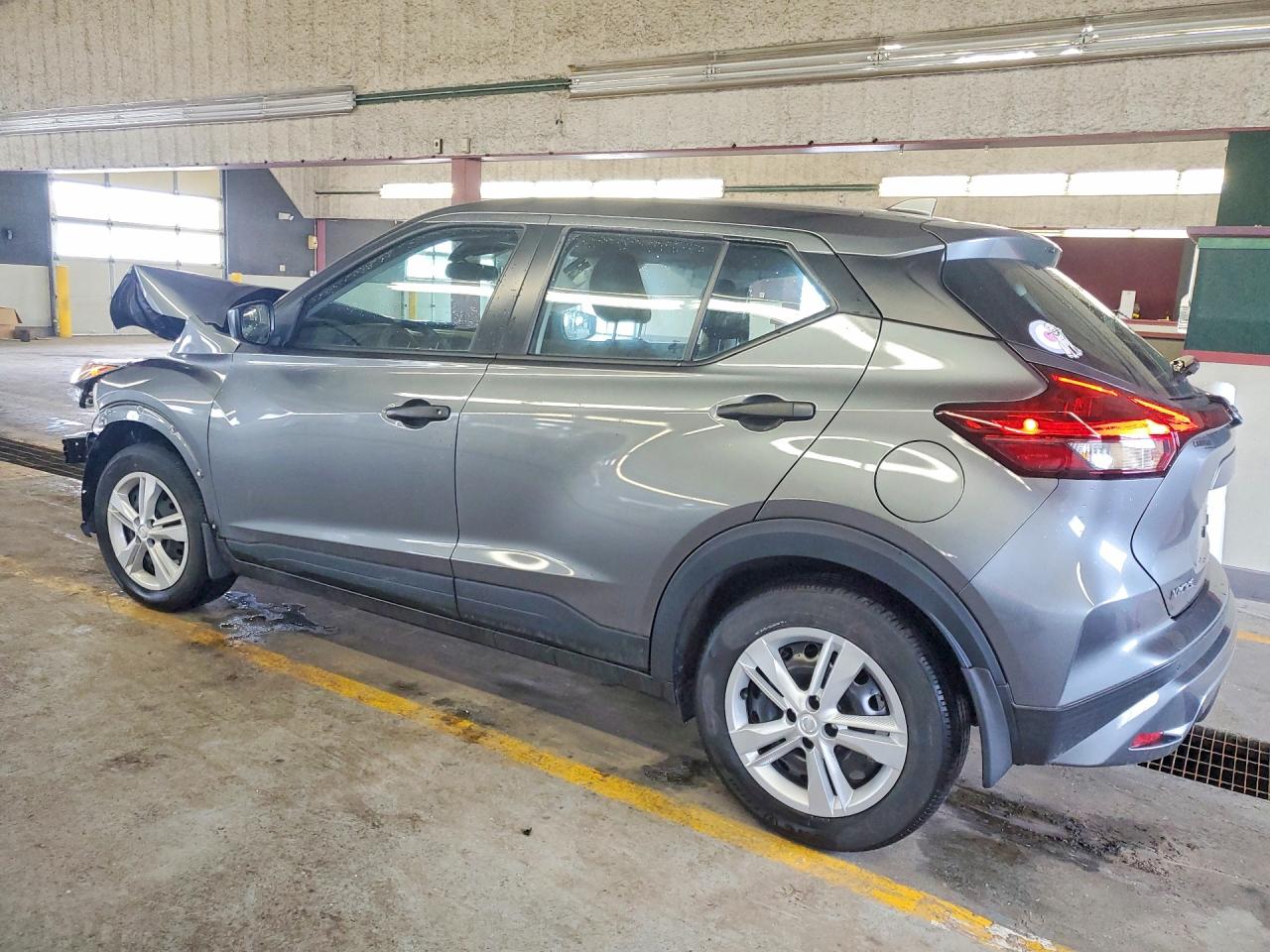 Nissan Kicks S