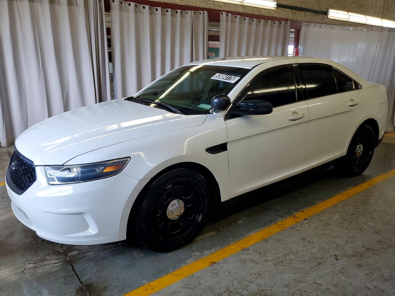 Salvage Ford Taurus Image