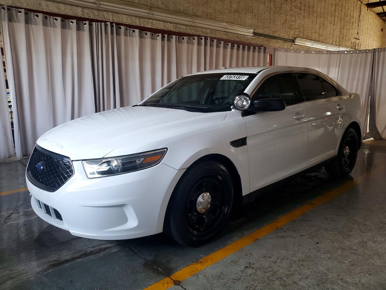 Salvage Ford Taurus Image