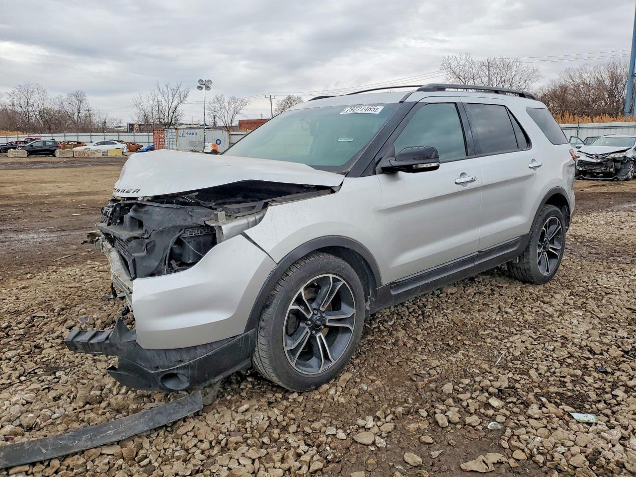 Salvage Ford Explorer Image
