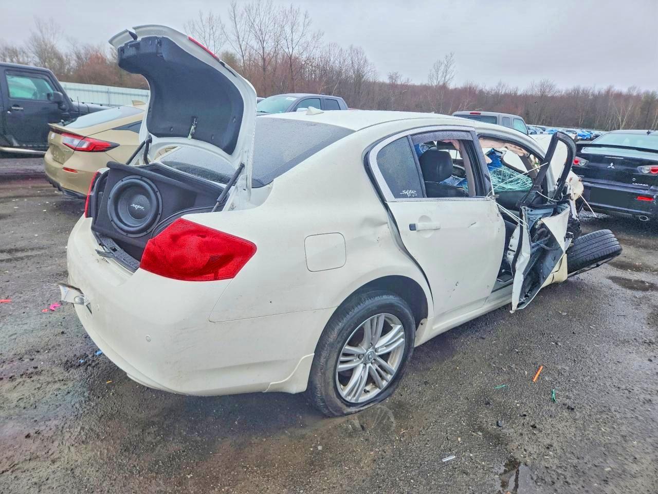 INFINITI G37 X