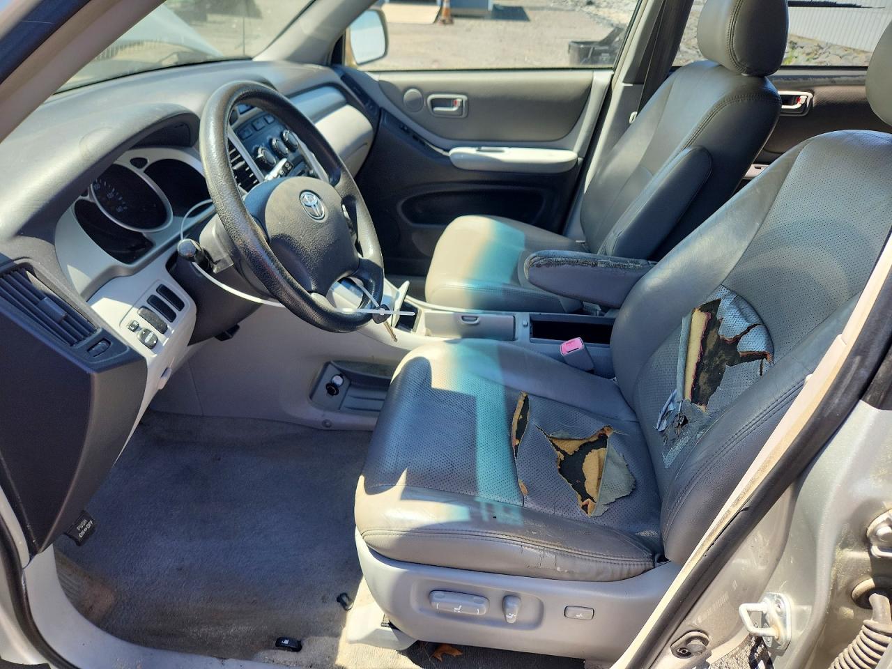Toyota Highlander Base