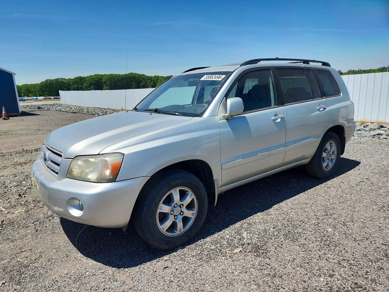 Salvage Toyota Highlander Image