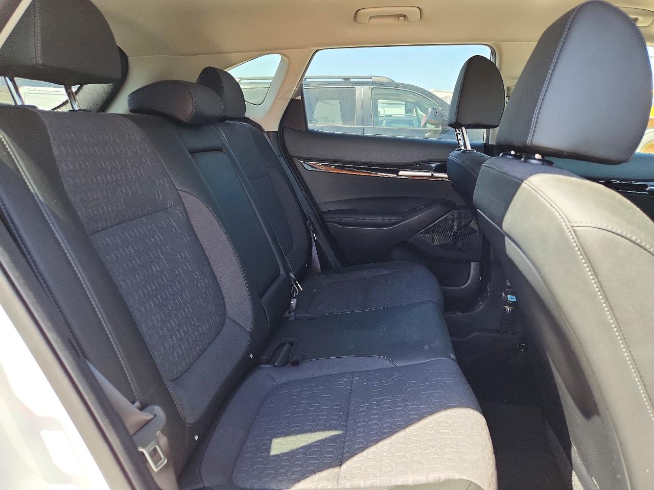 Kia Seltos S