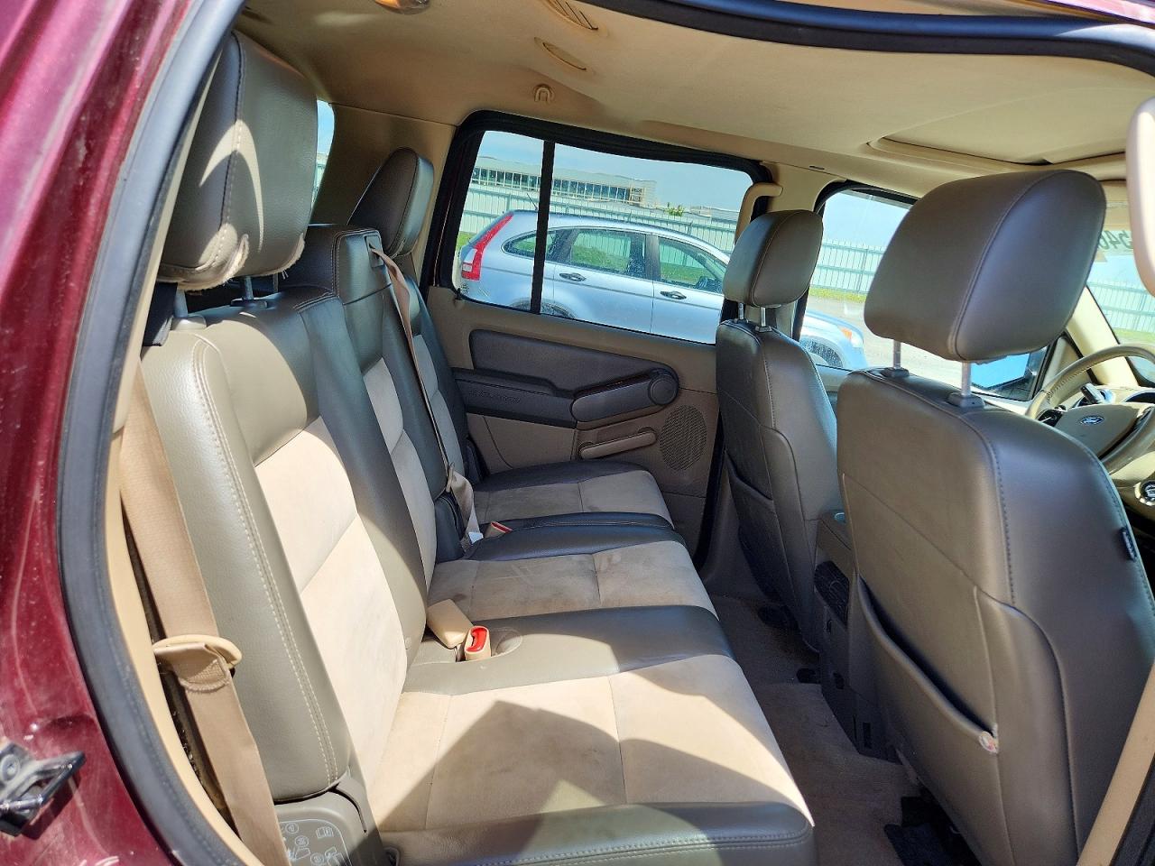 Ford Explorer Eddie Bauer