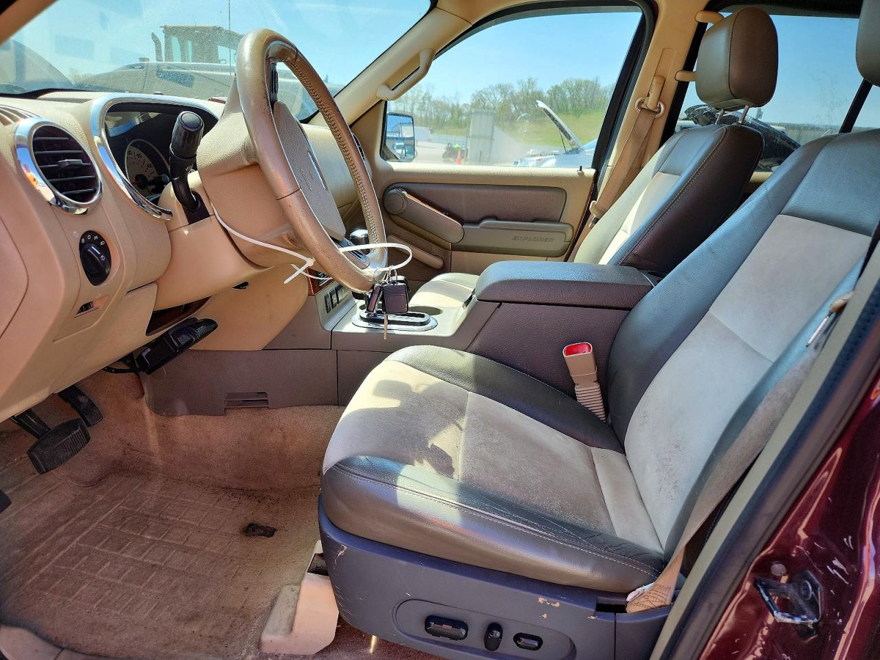 Ford Explorer Eddie Bauer