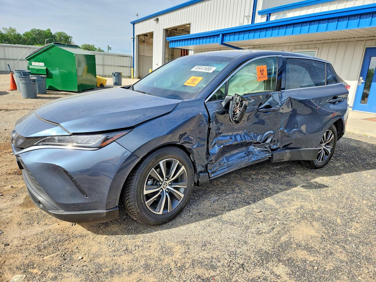 Salvage Toyota Venza Image
