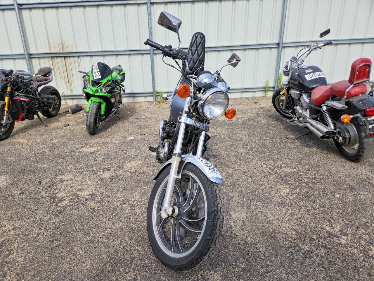 Yamaha Axiom 550