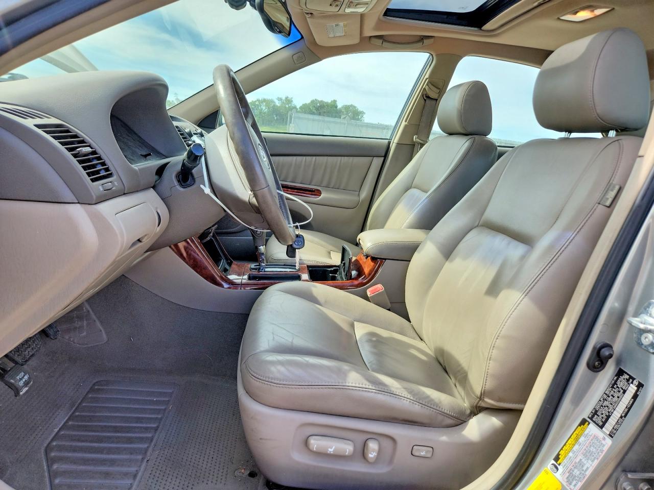 Toyota Camry Xle V6
