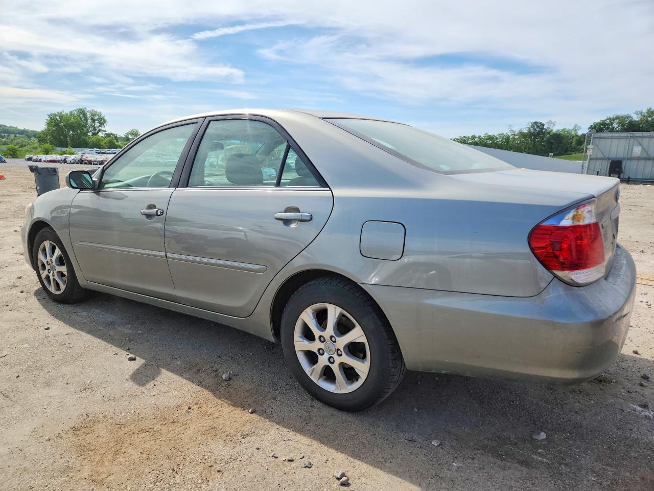 Toyota Camry Xle V6
