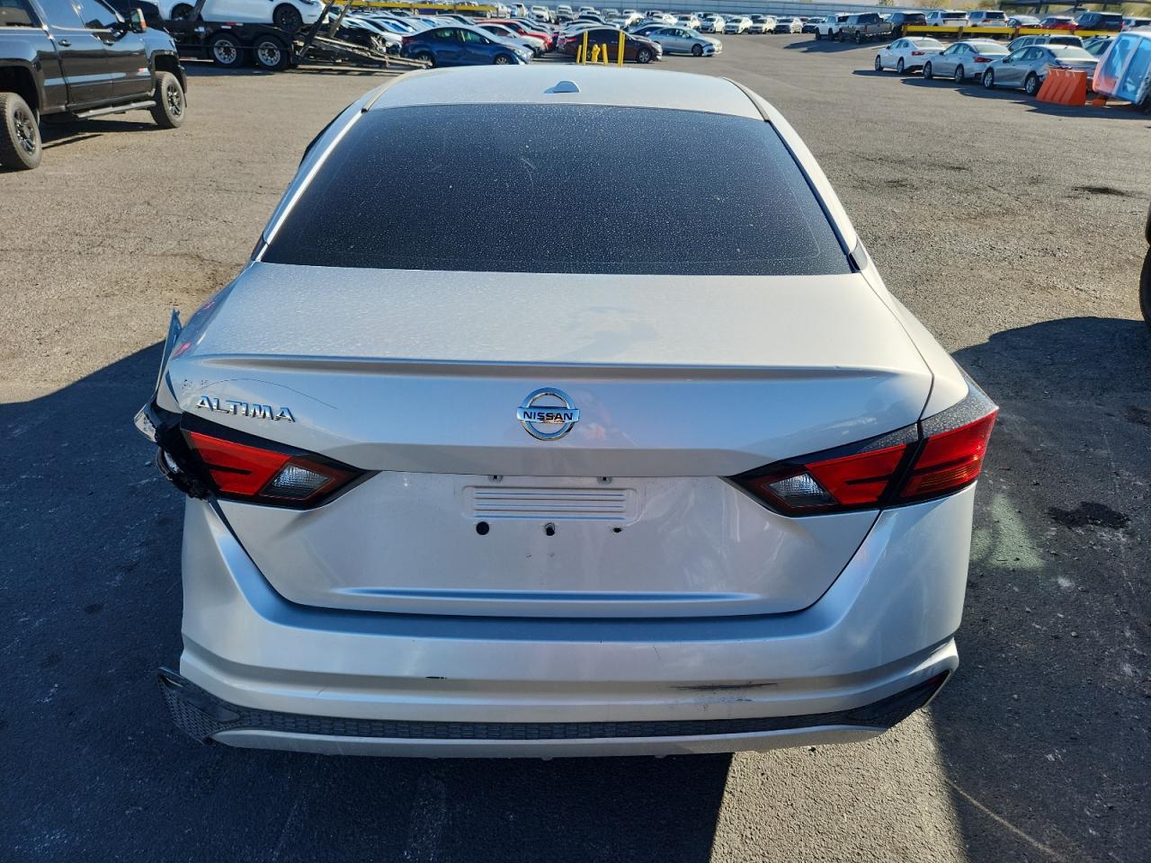 Nissan Altima S