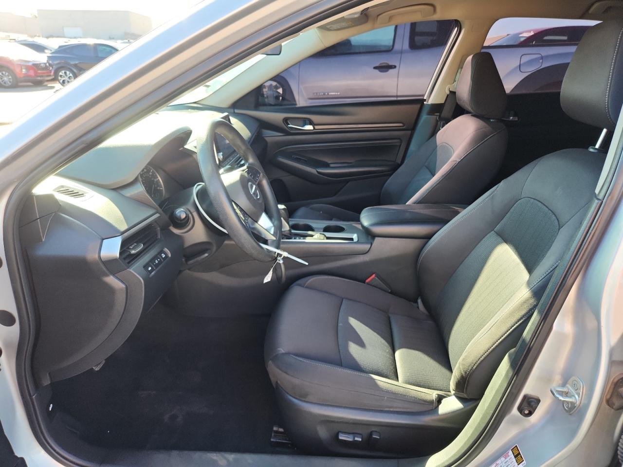 Nissan Altima S