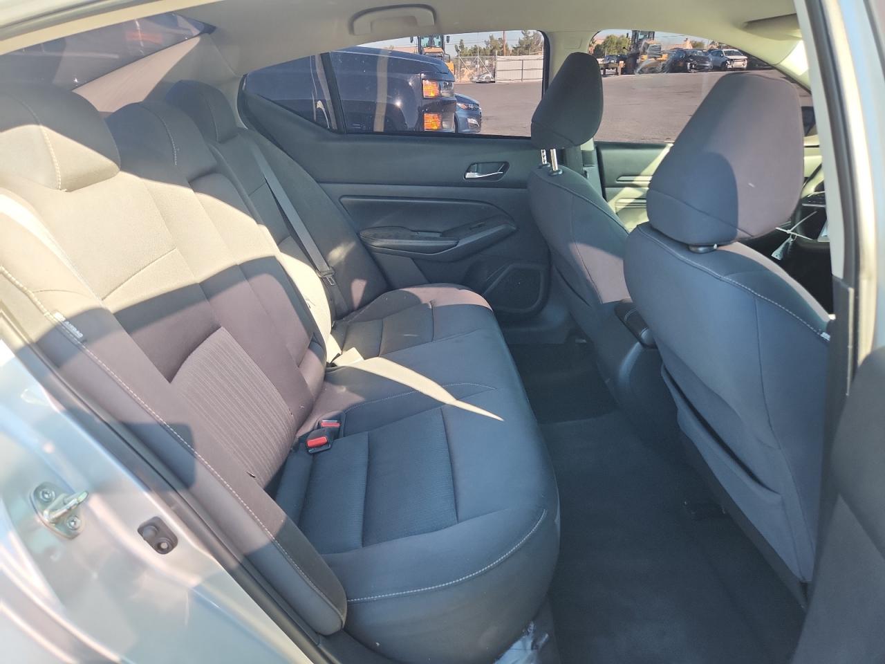 Nissan Altima S