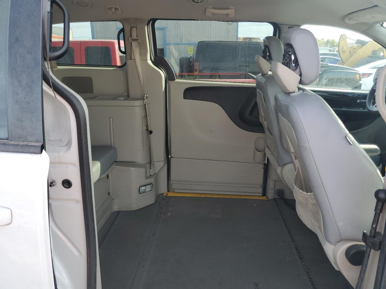 Dodge Caravan Se