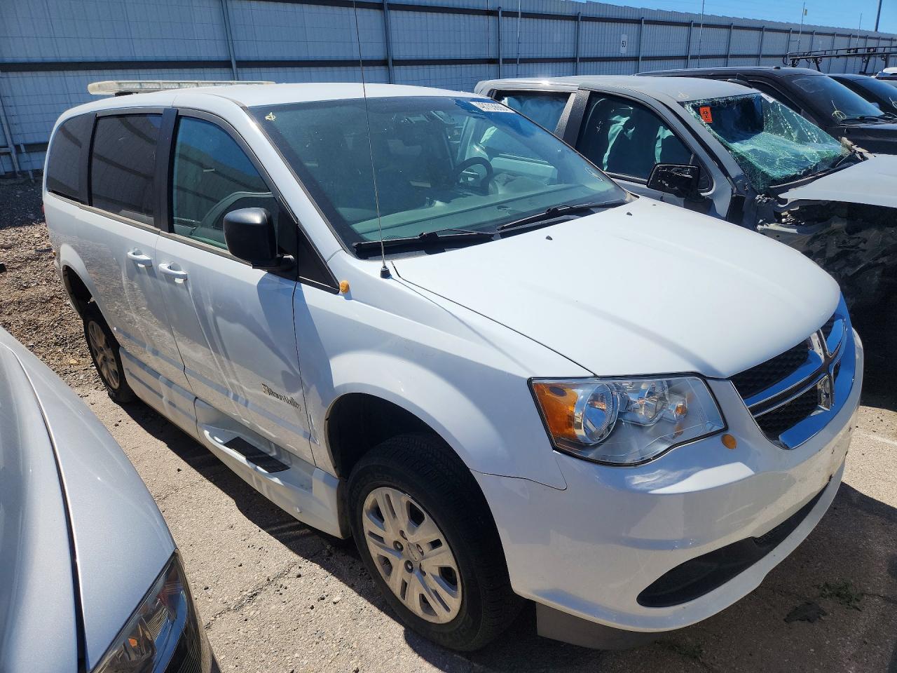 Dodge Caravan Se
