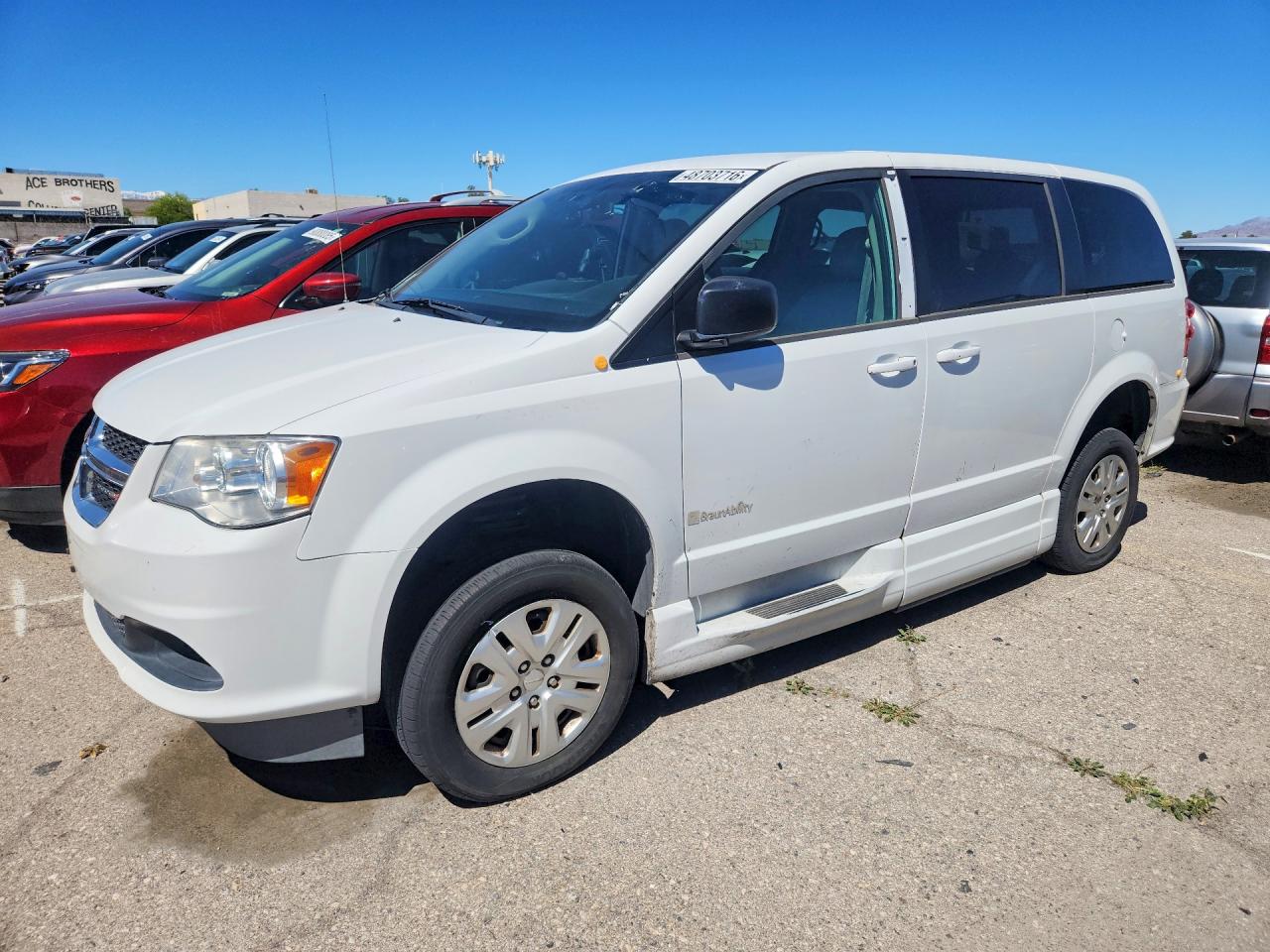 Salvage Dodge Caravan Image