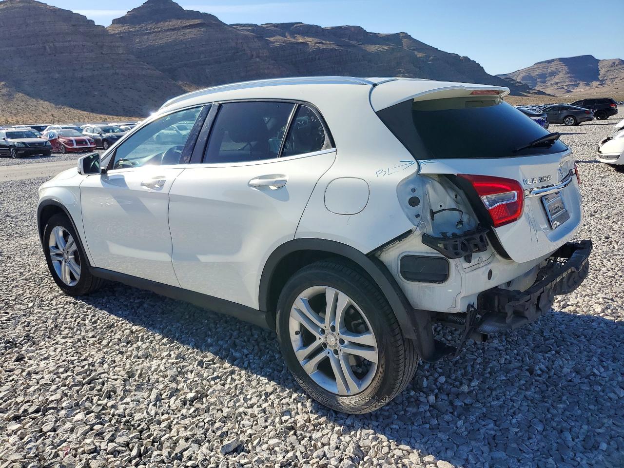 Mercedes-Benz GLA 250