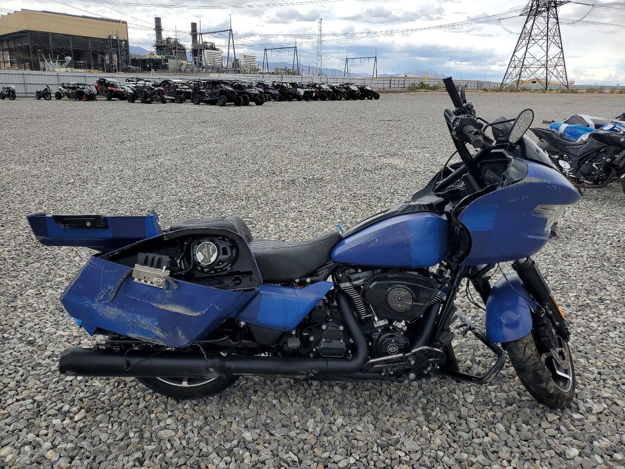 Salvage Harley-Davidson Fl Image