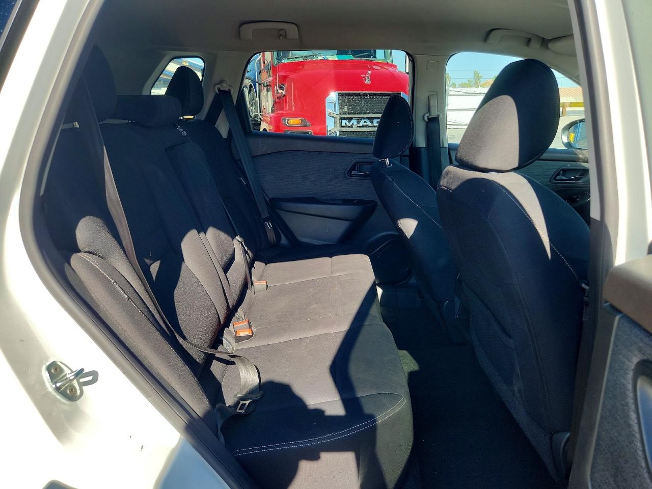 Nissan Rogue S