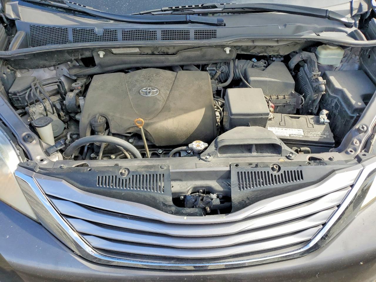 Toyota Sienna Xle 8-passenger