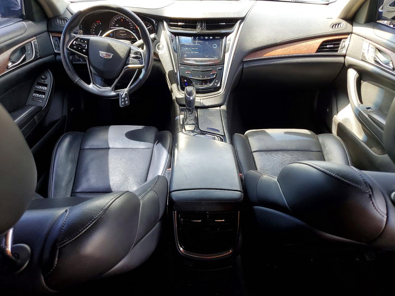 Cadillac CTS Luxury