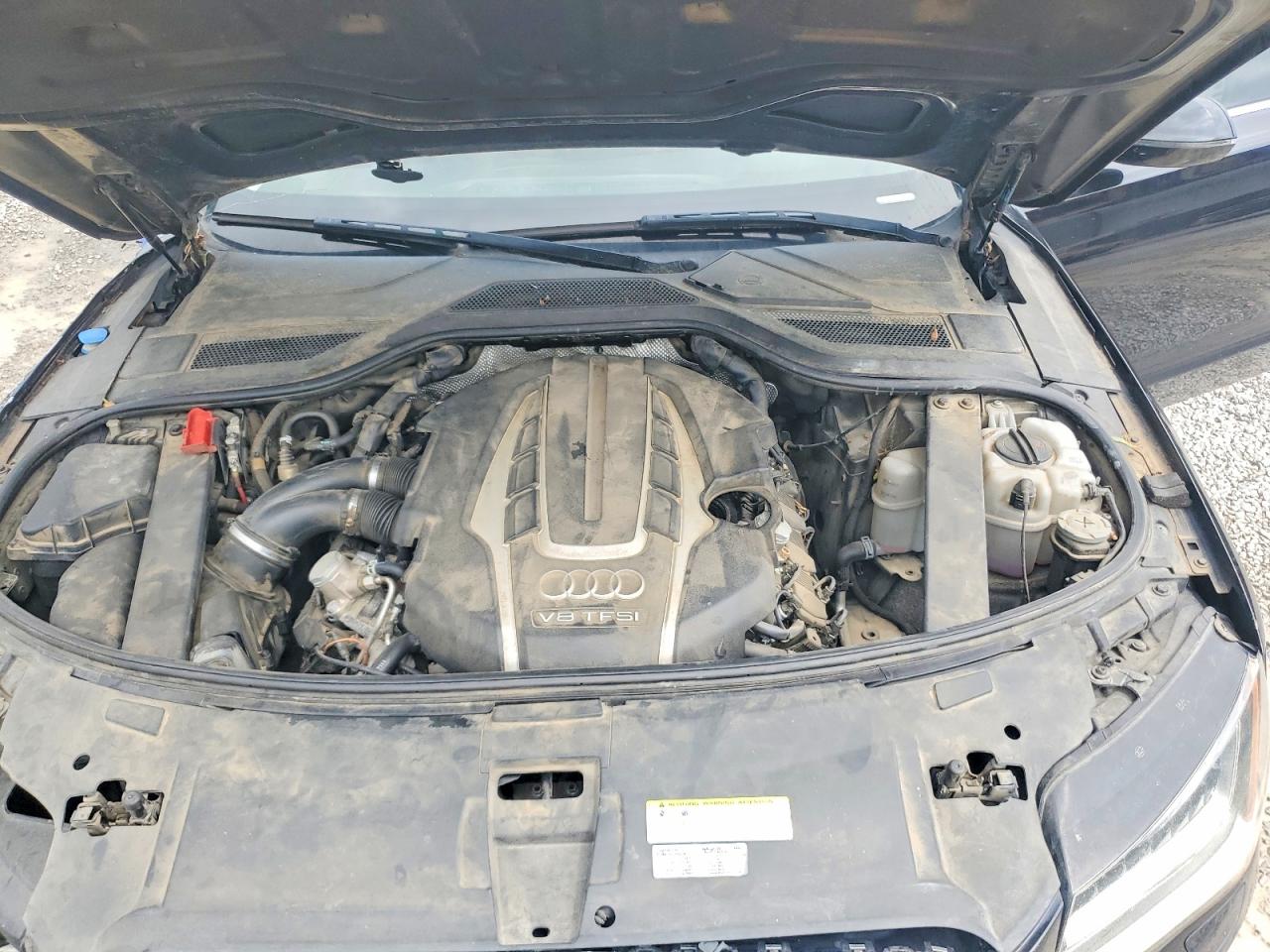 Audi A8 L Quattro