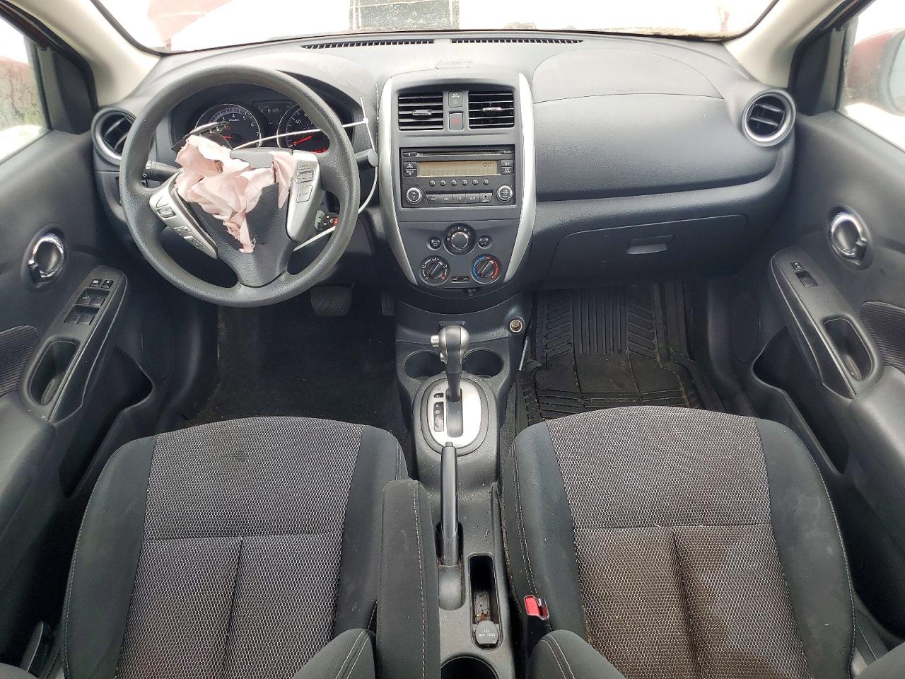 Nissan Versa 1.6 Sv