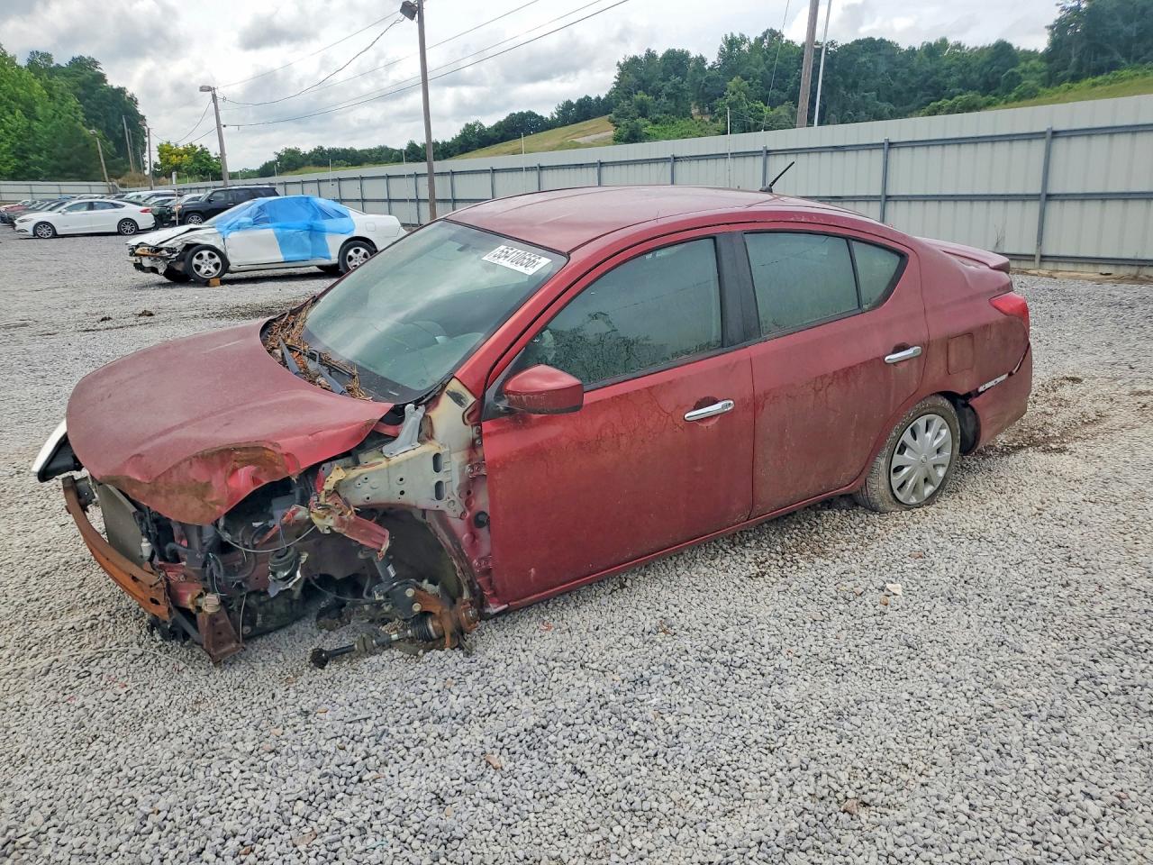 Salvage Nissan Versa Image