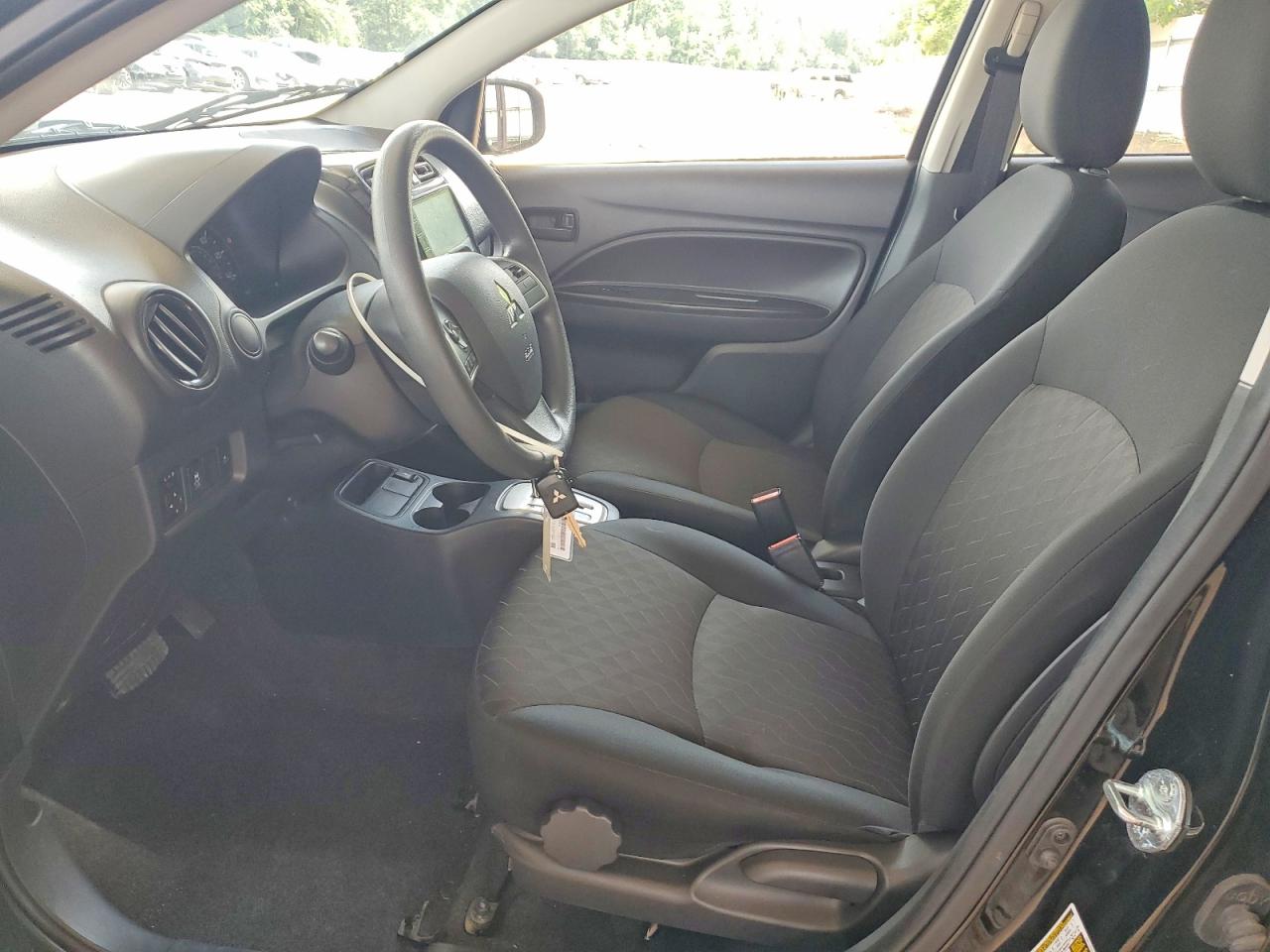 Mitsubishi Mirage Es