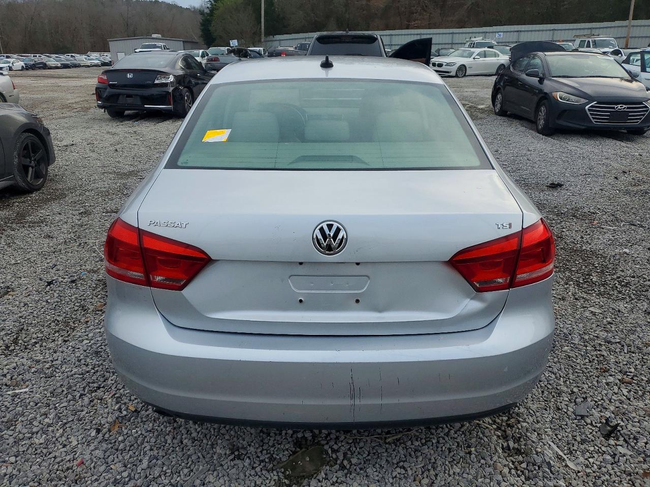Volkswagen Passat S