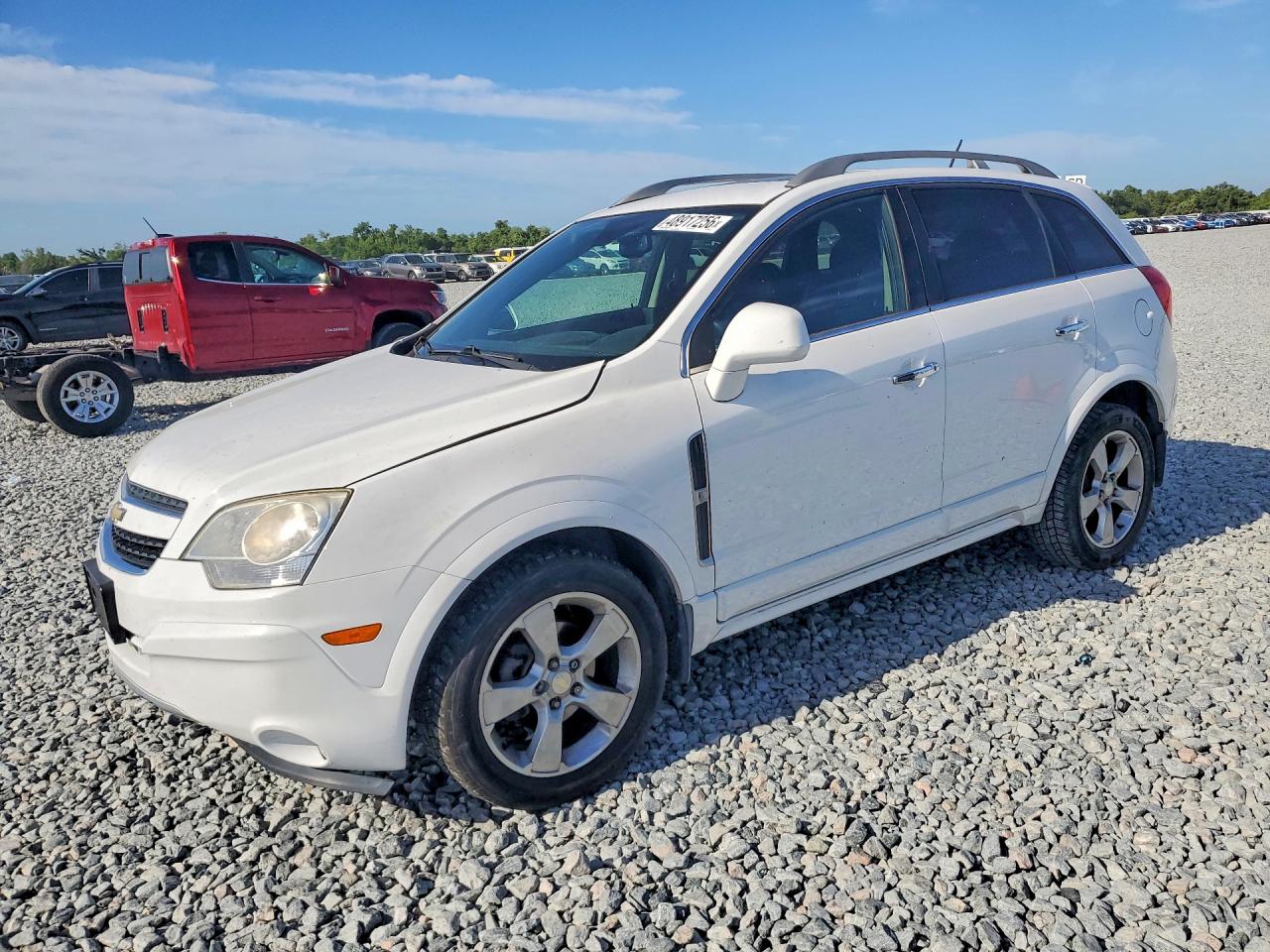 Salvage Chevrolet Captiva Image