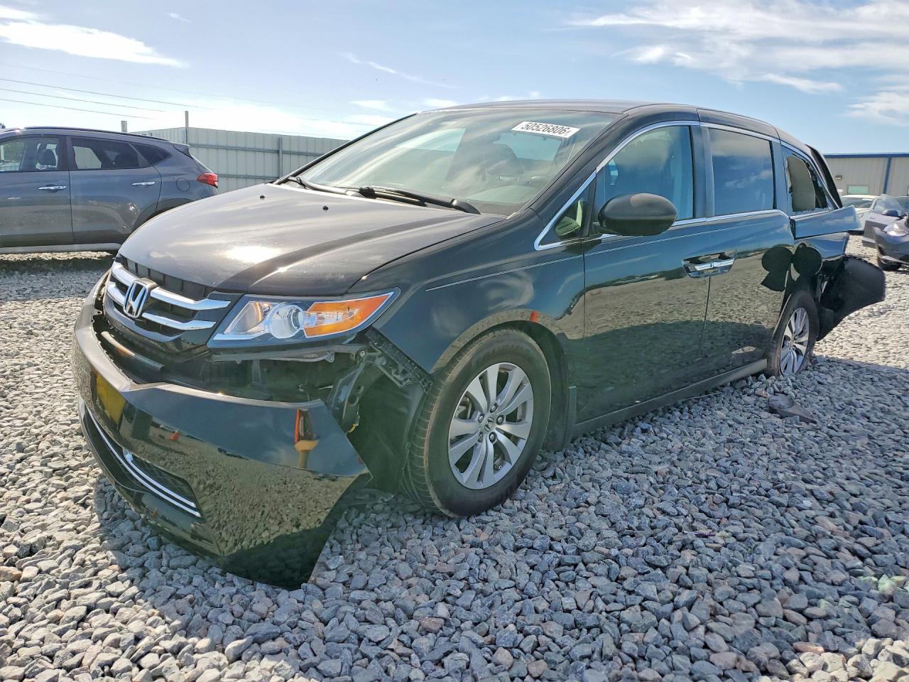 Salvage Honda Odyssey Image