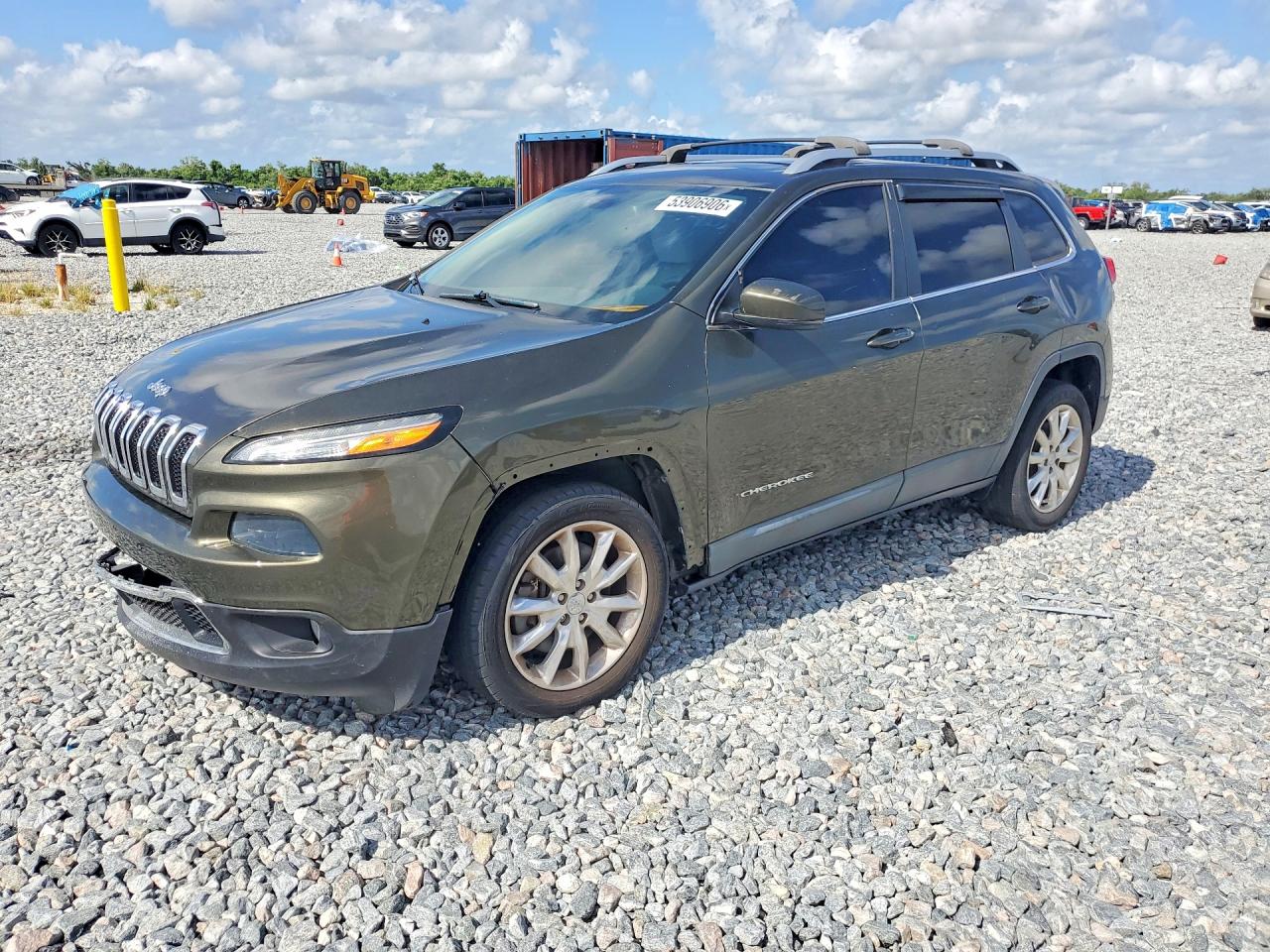 Salvage Jeep Cherokee Image