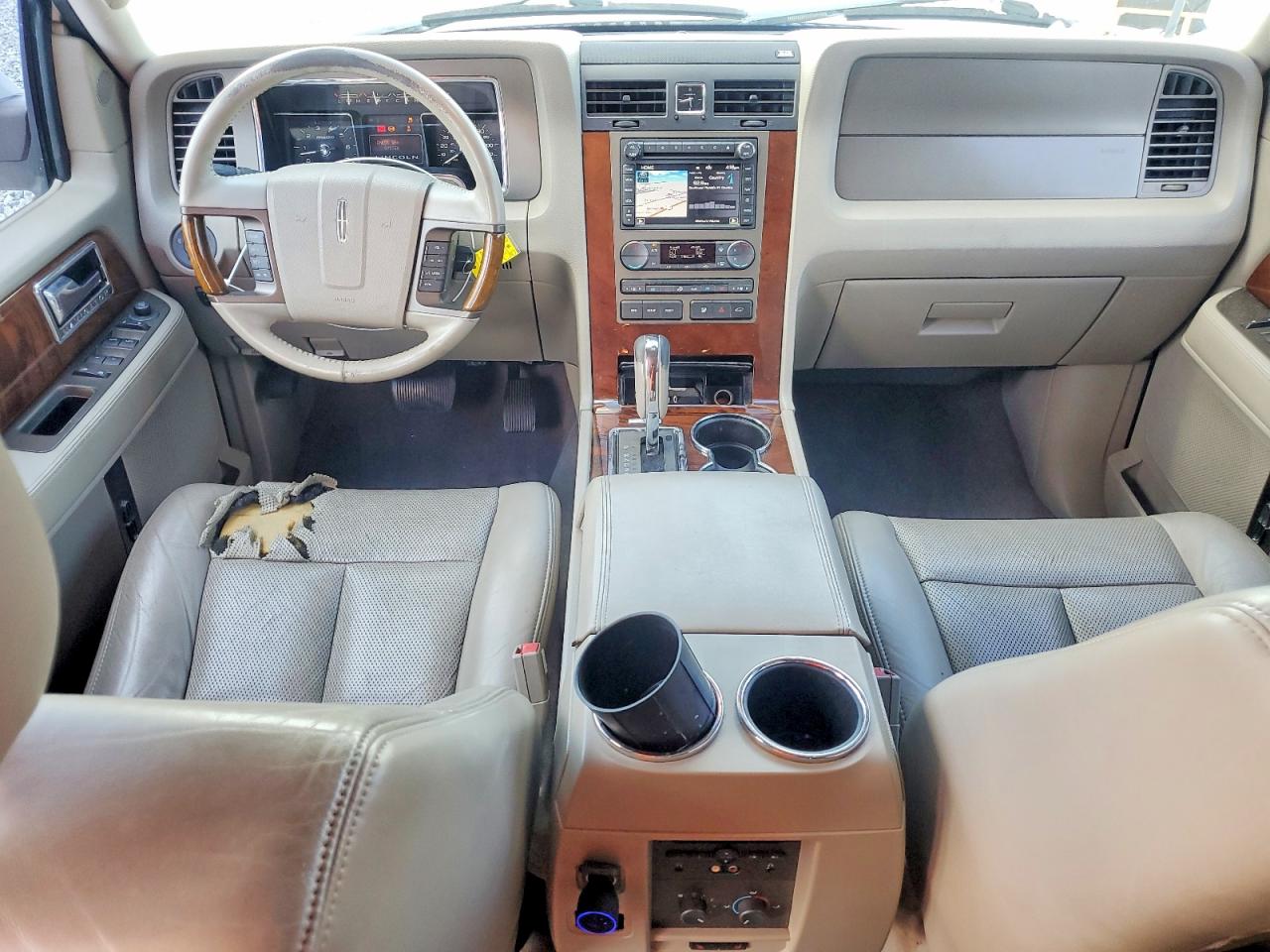 Lincoln Navigator