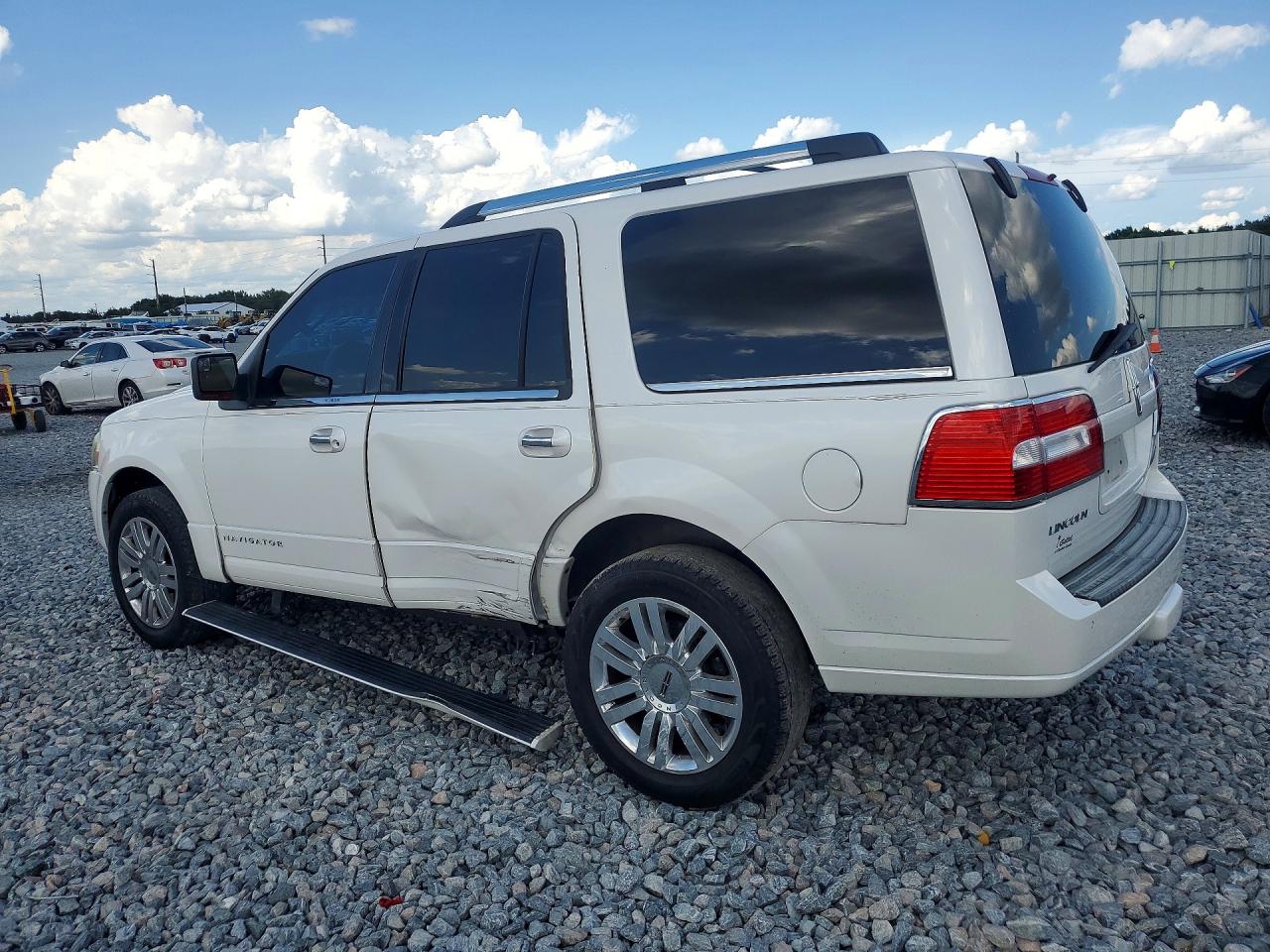 Lincoln Navigator
