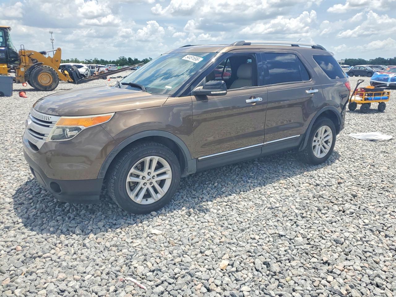 Salvage Ford Explorer Image