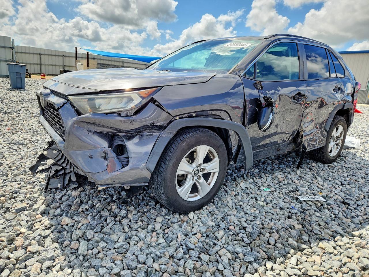 Salvage Toyota RAV4 Image