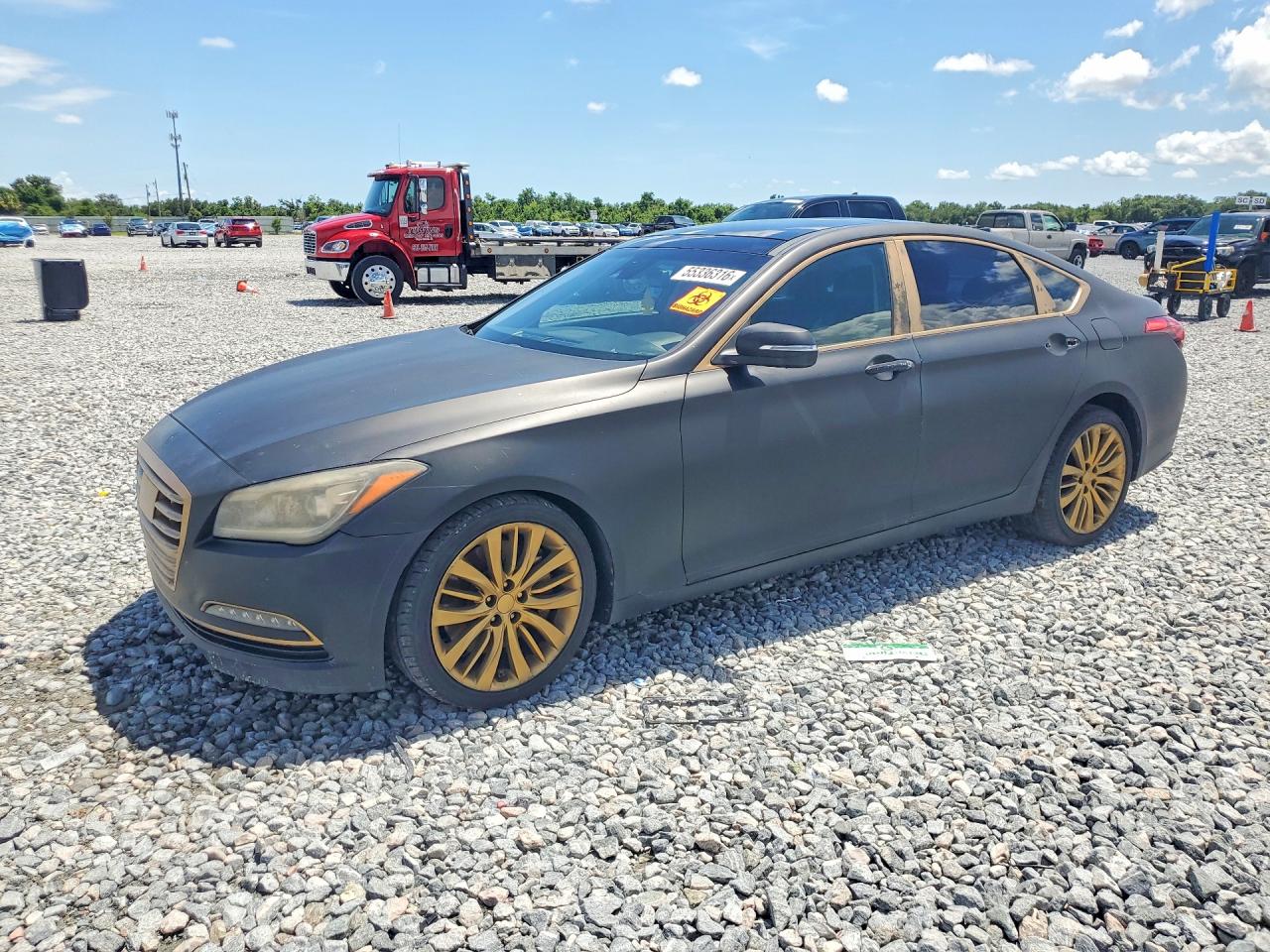 Salvage Hyundai Genesis Image