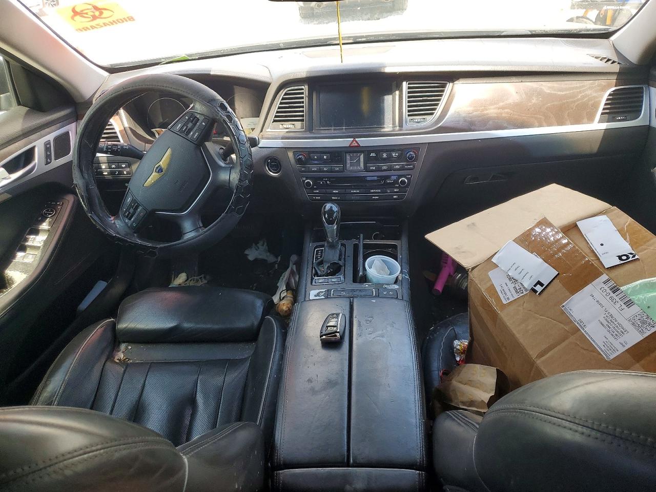 Hyundai Genesis 5.0l