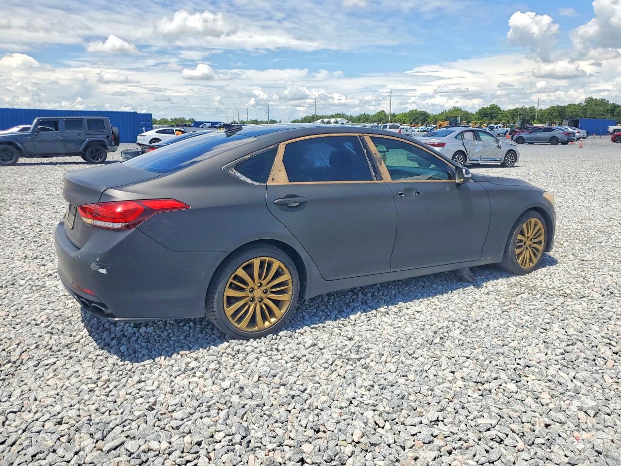 Hyundai Genesis 5.0l