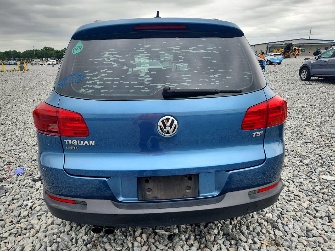 Volkswagen Tiguan S