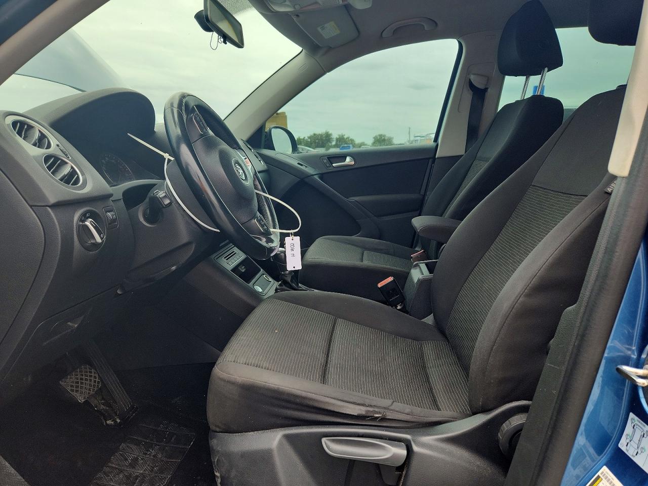 Volkswagen Tiguan S