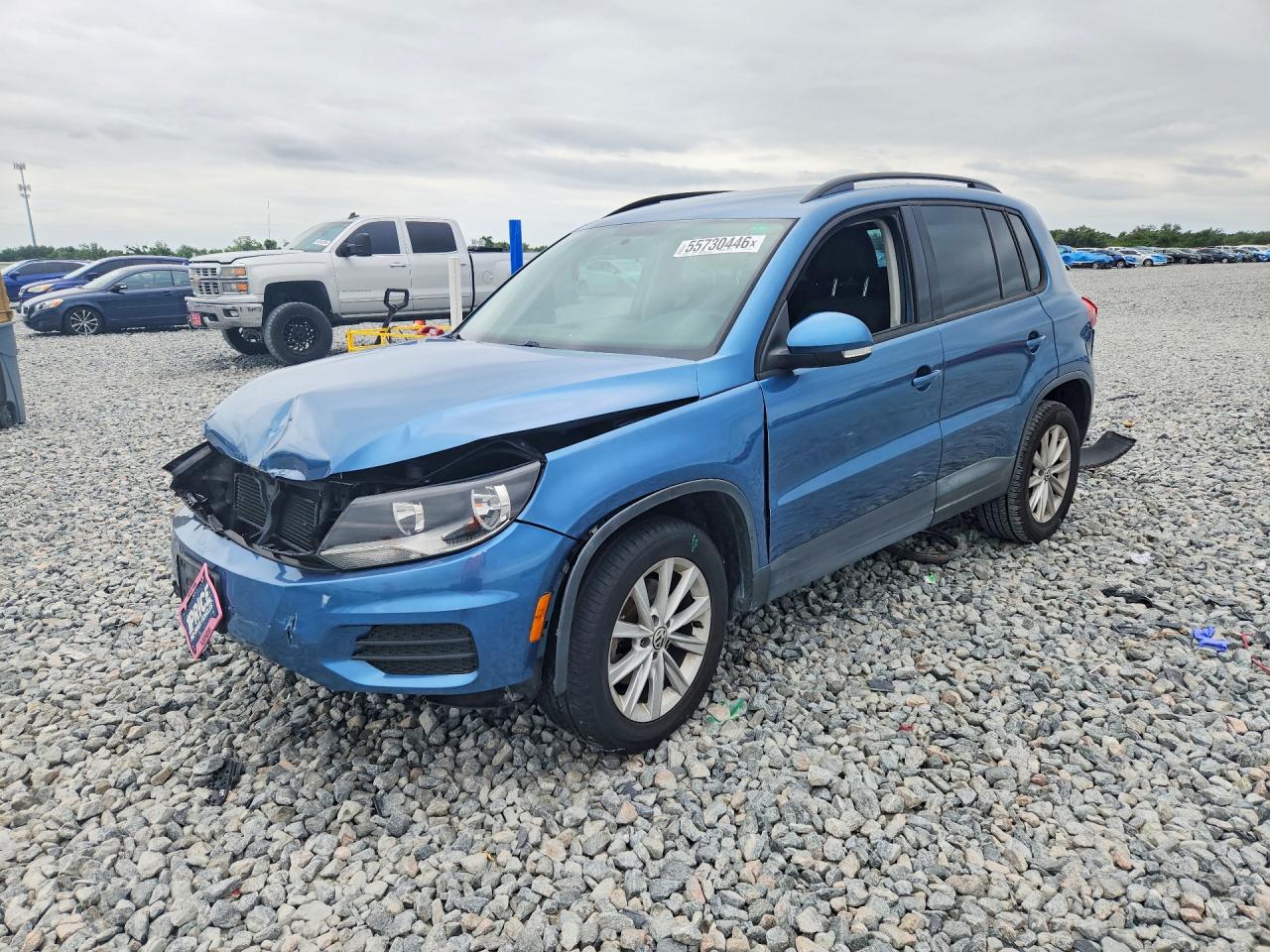 Salvage Volkswagen Tiguan Image
