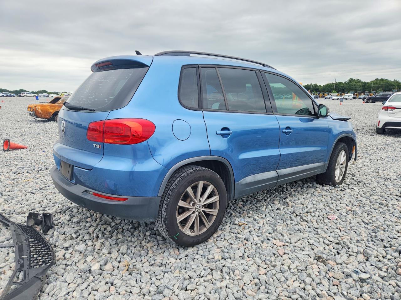 Volkswagen Tiguan S