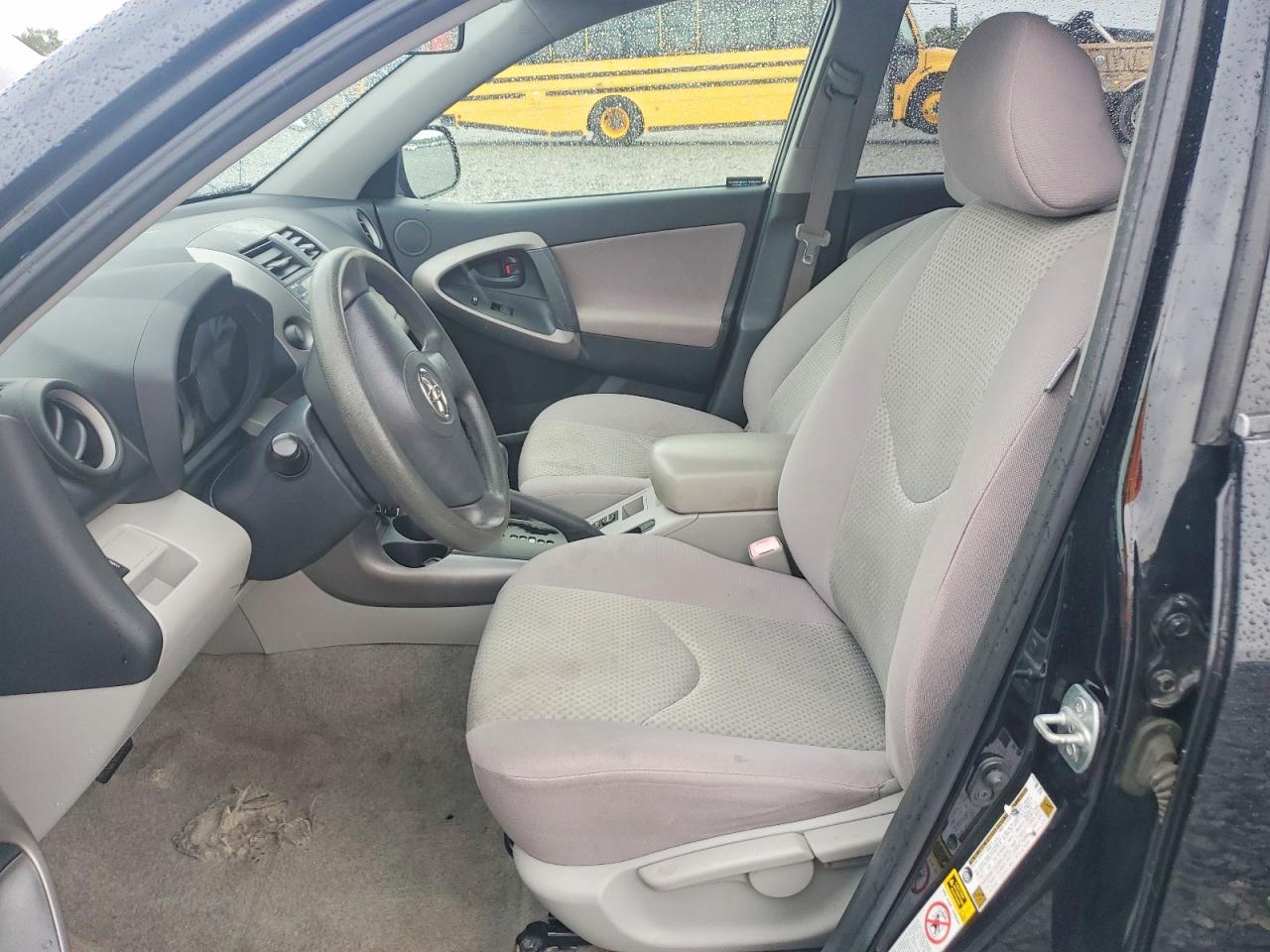 Toyota RAV4 Base