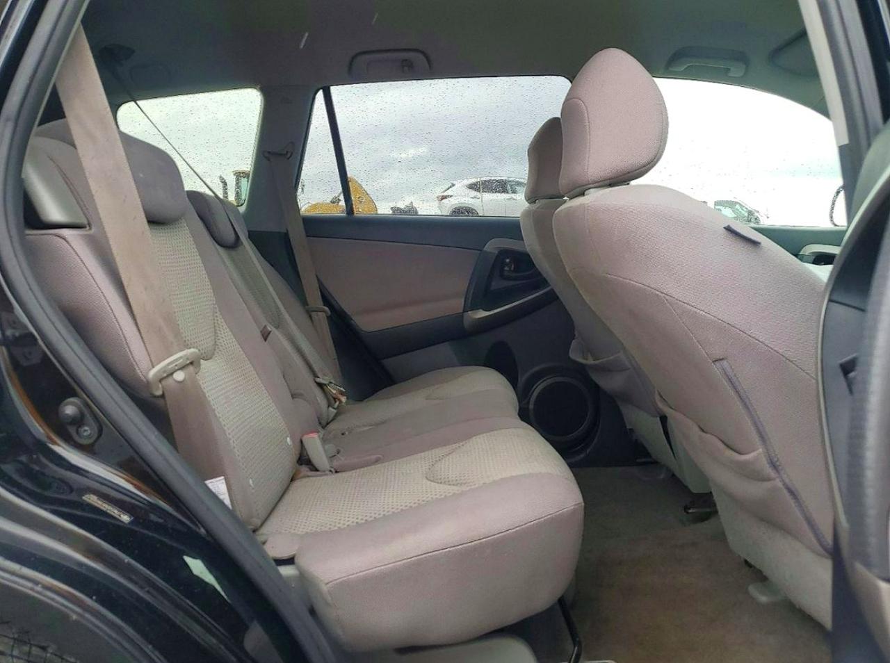 Toyota RAV4 Base